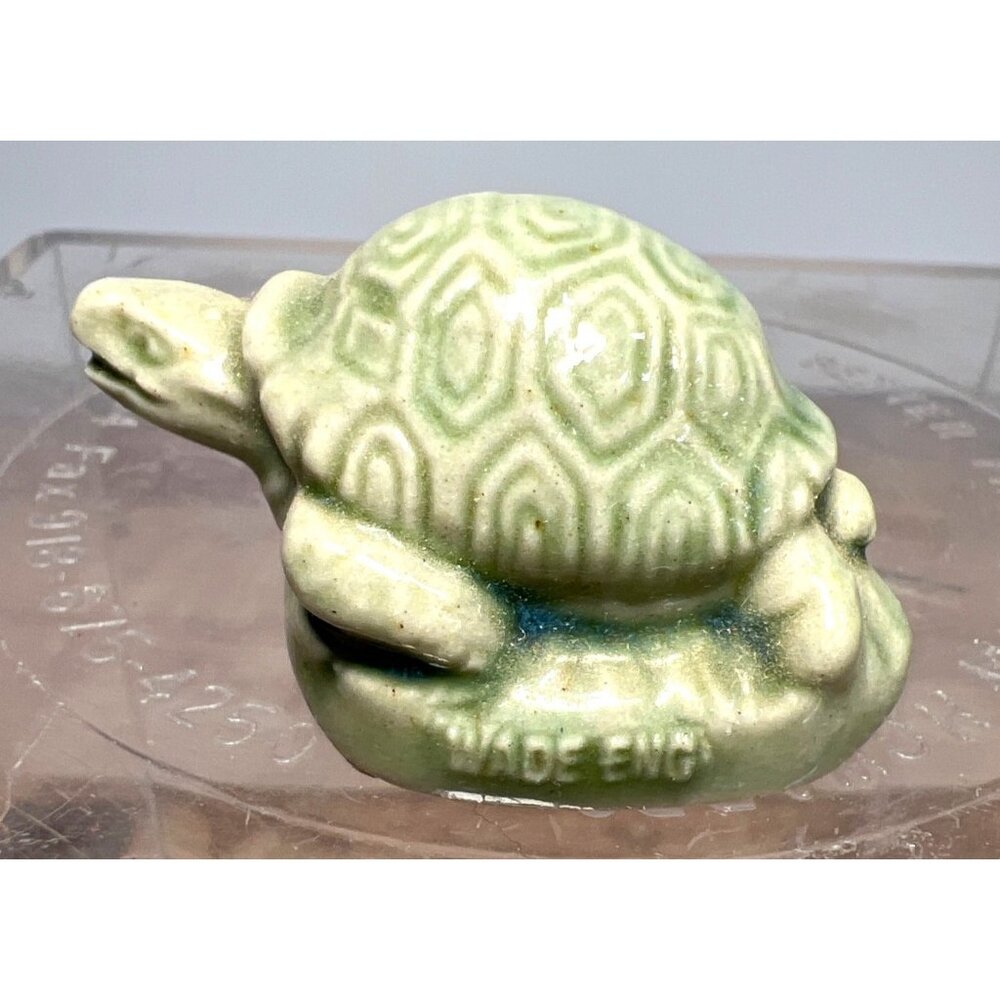 Vtg Wade Red Rose Tea England Green Ceramic Turtle Figurine Collectible